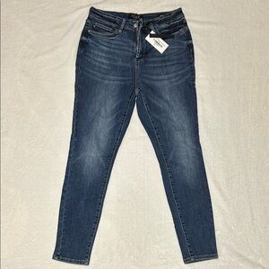 NWT - Judy Blue High Rise Skinny Jeans - Dark Wash - Size 11/30